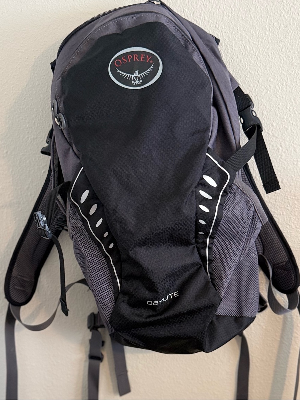 OSPREY Daylight H2O Backpack Daypack Hiking Outdoors Travel lightweight